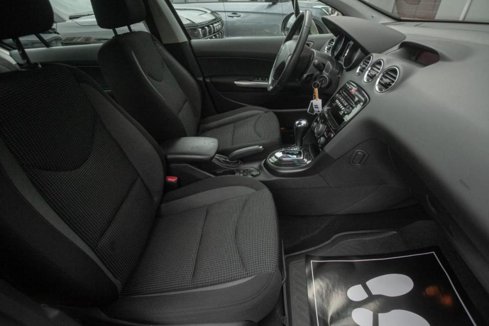 Peugeot 408 I Иркутск  - изображение 18