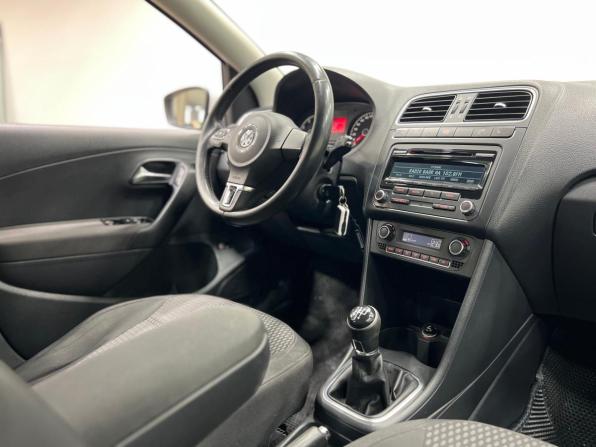 Volkswagen Polo V с пробегом 2012 года, цена 725 000 рублей, 189000 км, седан, Автокод Объявления