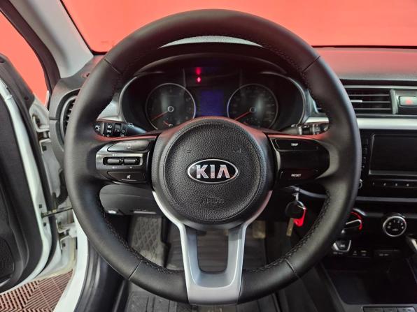 Kia Rio IV с пробегом 2019 года, цена 1 169 000 рублей, 112642 км, седан, Автокод Объявления
