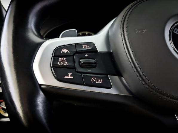 BMW 5 серии VII (G30/G31/G38) с пробегом 2018 года, цена 4 950 000 рублей, 104100 км, седан, Автокод Объявления