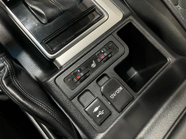 Toyota Land Cruiser Prado 150 Series Рестайлинг 2 с пробегом 2018 года, цена 4 440 000 рублей, 83000 км, внедорожник, Автокод Объявления