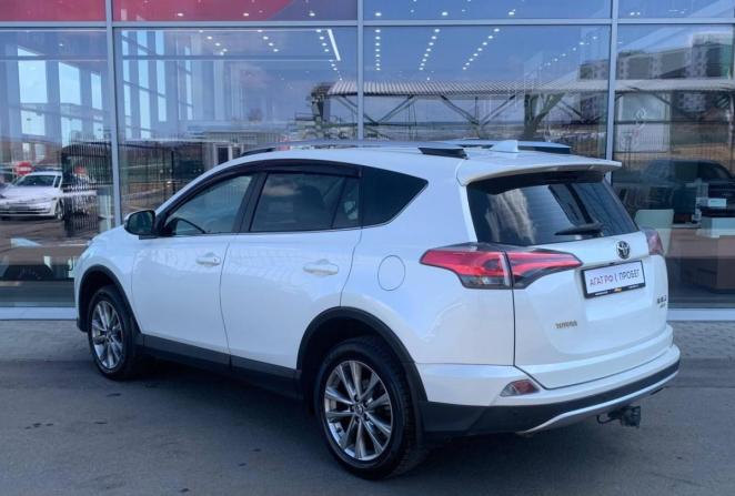 Toyota RAV4 IV (XA40) Рестайлинг с пробегом 2016 года, цена 2 335 000 рублей, 133119 км, внедорожник, Автокод Объявления
