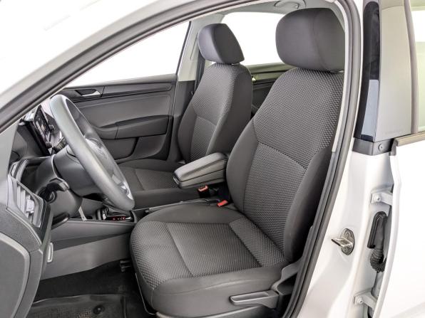 Volkswagen Polo VI с пробегом 2021 года, цена 1 650 000 рублей, 47919 км, лифтбек, Автокод Объявления