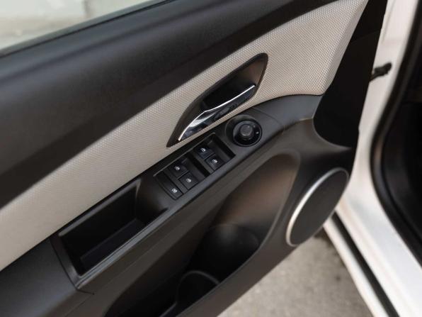 Chevrolet Cruze I Рестайлинг с пробегом 2014 года, цена 830 000 рублей, 193763 км, хэтчбек, Автокод Объявления