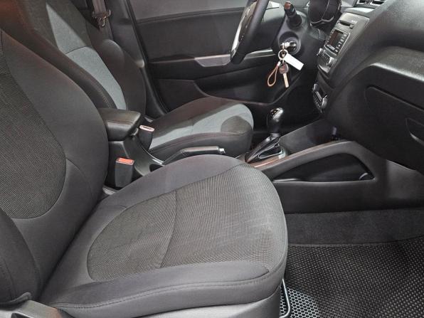 Kia Rio III Рестайлинг с пробегом 2016 года, цена 1 350 000 рублей, 68568 км, седан, Автокод Объявления