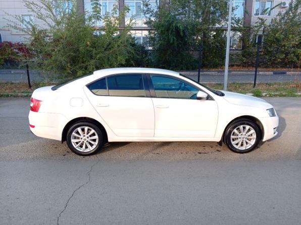 Skoda Octavia III (A7) с пробегом 2015 года, цена 940 000 рублей, 287113 км, лифтбек, Автокод Объявления