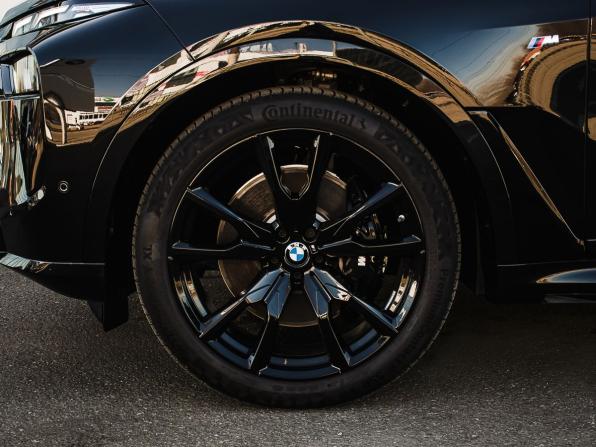 BMW X7 I (G07) Рестайлинг с пробегом 2025 года, цена 19 000 000 рублей, 858 км, внедорожник, Автокод Объявления
