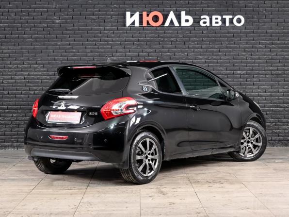Peugeot 208 I с пробегом 2013 года, цена 700 000 рублей, 77641 км, хэтчбек, Автокод Объявления