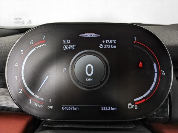 Mini Hatch III (F55/F56) Рестайлинг с пробегом 2020 года, цена 2 990 000 рублей, 84800 км, хэтчбек, Автокод Объявления