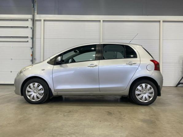 Toyota Yaris II с пробегом 2008 года, цена 570 000 рублей, 153616 км, хэтчбек, Автокод Объявления