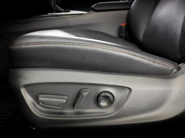 Toyota Camry VIII (XV70) Рестайлинг с пробегом 2023 года, цена 3 700 000 рублей, 56533 км, седан, Автокод Объявления