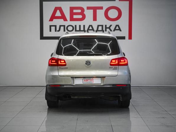 Volkswagen Tiguan I Рестайлинг с пробегом 2012 года, цена 1 219 000 рублей, 384679 км, внедорожник, Автокод Объявления