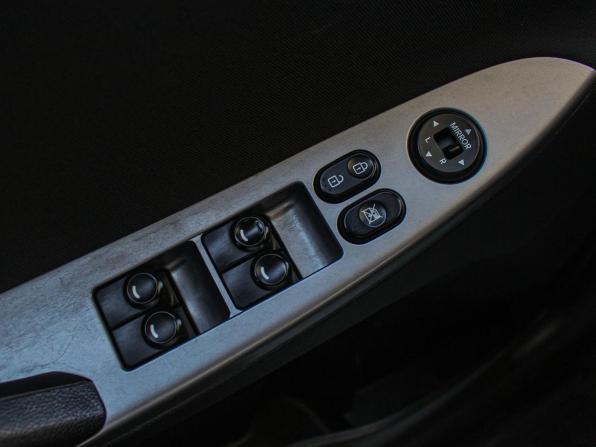 Hyundai Solaris I Рестайлинг с пробегом 2015 года, цена 969 600 рублей, 100104 км, седан, Автокод Объявления