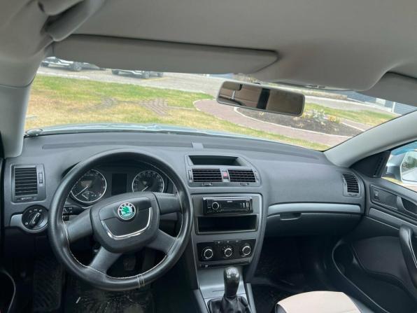 Skoda Octavia II (A5) Рестайлинг с пробегом 2010 года, цена 878 000 рублей, 157962 км, лифтбек, Автокод Объявления