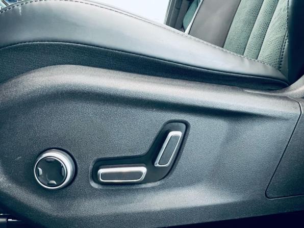 Geely Monjaro I с пробегом 2023 года, цена 2 980 000 рублей, 84000 км, внедорожник, Автокод Объявления