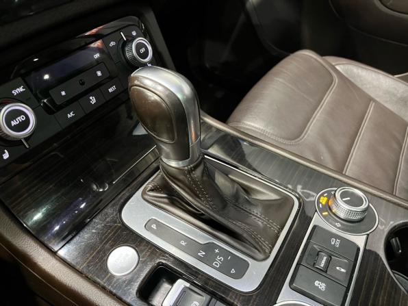 Volkswagen Touareg II Рестайлинг с пробегом 2016 года, цена 2 440 000 рублей, 207520 км, внедорожник, Автокод Объявления