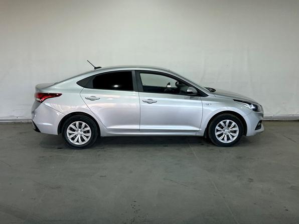 Hyundai Solaris II с пробегом 2019 года, цена 1 325 000 рублей, 92600 км, седан, Автокод Объявления