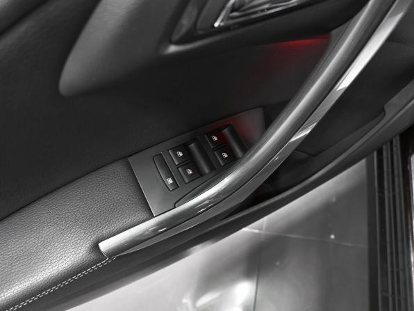 Opel Astra J Рестайлинг с пробегом 2013 года, цена 995 000 рублей, 121950 км, универсал, Автокод Объявления