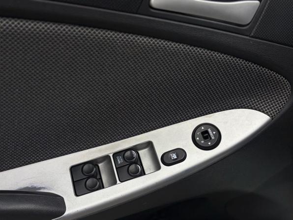 Hyundai Solaris I с пробегом 2011 года, цена 630 000 рублей, 228643 км, седан, Автокод Объявления