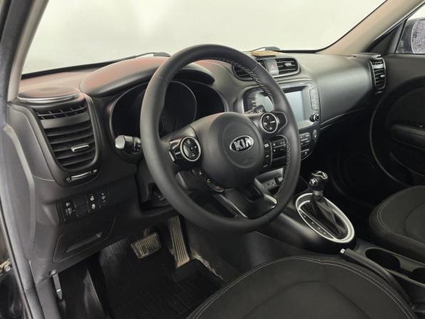 Kia Soul II Рестайлинг с пробегом 2017 года, цена 1 289 000 рублей, 198500 км, хэтчбек, Автокод Объявления