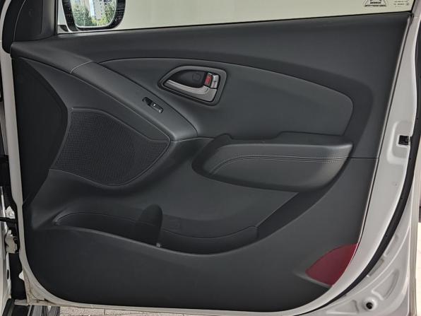 Hyundai ix35 I Рестайлинг с пробегом 2015 года, цена 1 550 000 рублей, 144609 км, внедорожник, Автокод Объявления