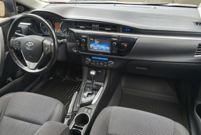 Toyota Corolla XI (E160 E170 E180) с пробегом 2013 года, цена 1 630 000 рублей, 110850 км, седан, Автокод Объявления
