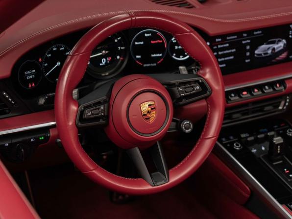 Porsche 911 VIII (992) с пробегом 2022 года, цена 17 710 000 рублей, 29606 км, купе, Автокод Объявления