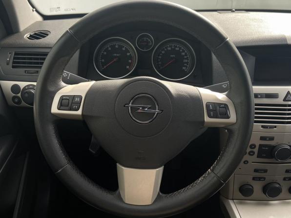 Opel Astra H Рестайлинг с пробегом 2008 года, цена 571 000 рублей, 118190 км, хэтчбек, Автокод Объявления