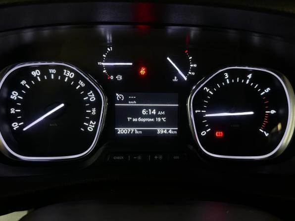 Peugeot Traveller I с пробегом 2019 года, цена 2 140 000 рублей, 200770 км, минивэн, Автокод Объявления