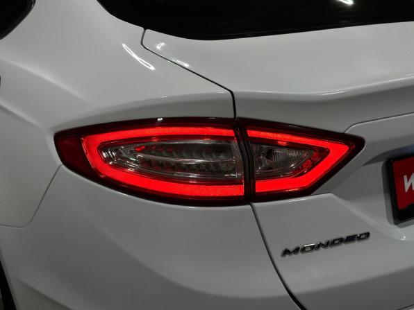 Ford Mondeo V с пробегом 2015 года, цена 1 350 000 рублей, 204443 км, седан, Автокод Объявления