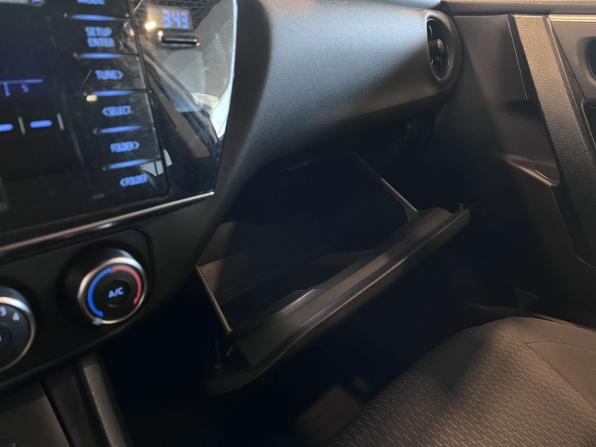 Toyota Corolla XI (E160 E170 E180) Рестайлинг 1 с пробегом 2016 года, цена 1 320 000 рублей, 220679 км, седан, Автокод Объявления
