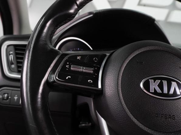 Kia Ceed III с пробегом 2019 года, цена 1 329 000 рублей, 172188 км, универсал, Автокод Объявления