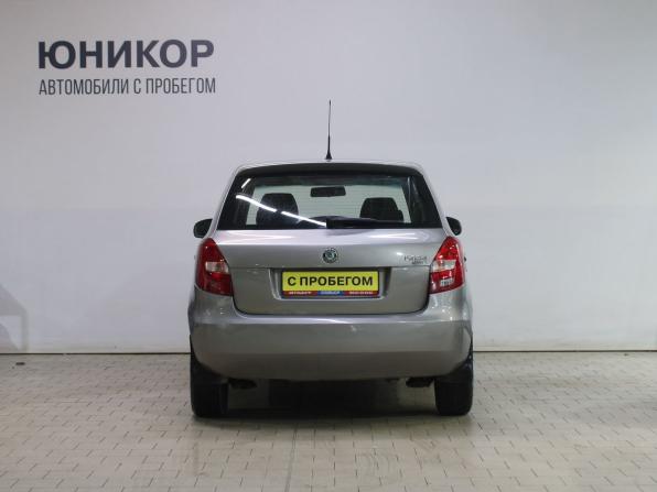 Skoda Fabia II Рестайлинг с пробегом 2010 года, цена 379 000 рублей, 182288 км, хэтчбек, Автокод Объявления