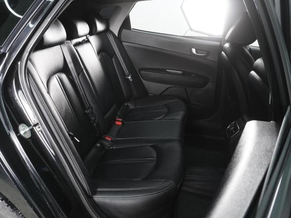 Kia Optima IV Рестайлинг с пробегом 2018 года, цена 1 899 000 рублей, 160072 км, седан, Автокод Объявления