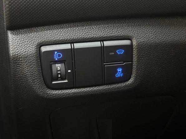 Hyundai Creta I Рестайлинг с пробегом 2021 года, цена 1 970 000 рублей, 57172 км, внедорожник, Автокод Объявления