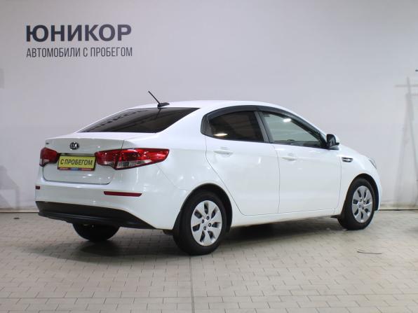 Kia Rio III Рестайлинг с пробегом 2017 года, цена 999 000 рублей, 161240 км, седан, Автокод Объявления