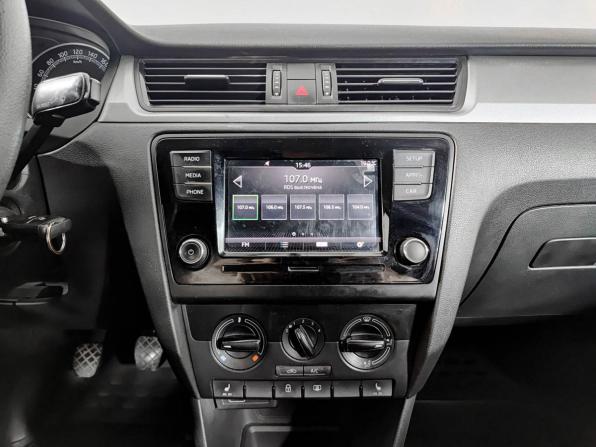 Skoda Rapid I Рестайлинг с пробегом 2019 года, цена 1 150 000 рублей, 175131 км, лифтбек, Автокод Объявления