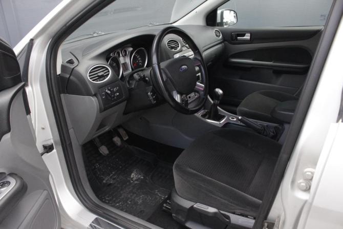 Ford Focus II Рестайлинг с пробегом 2009 года, цена 635 000 рублей, 205122 км, седан, Автокод Объявления
