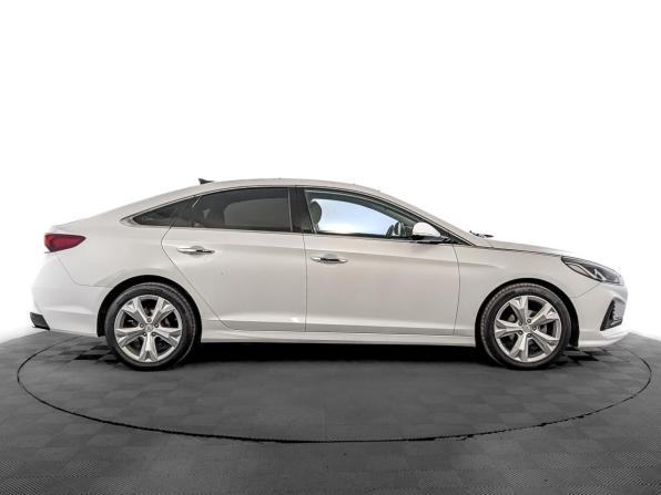 Hyundai Sonata VII (LF) Рестайлинг с пробегом 2017 года, цена 1 500 000 рублей, 188600 км, седан, Автокод Объявления