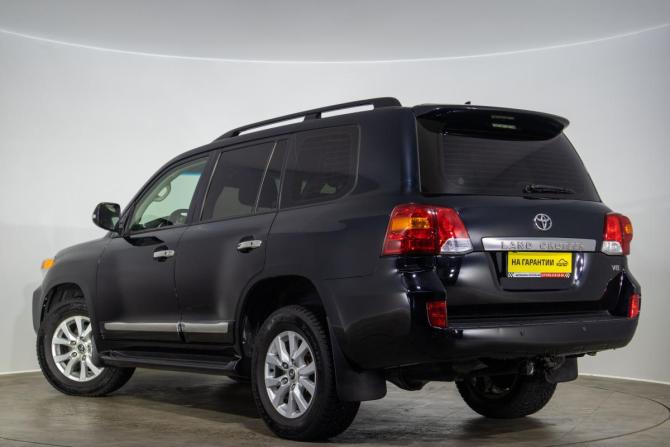 Toyota Land Cruiser 200 Series Рестайлинг 1 с пробегом 2013 года, цена 3 899 000 рублей, 288584 км, внедорожник, Автокод Объявления