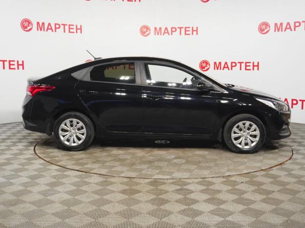 Hyundai Solaris II с пробегом 2017 года, цена 1 283 000 рублей, 54000 км, седан, Автокод Объявления