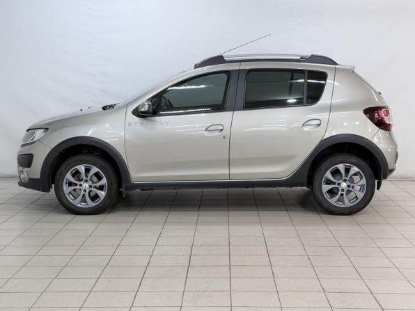 Renault Sandero II с пробегом 2018 года, цена 1 099 000 рублей, 93294 км, хэтчбек, Автокод Объявления