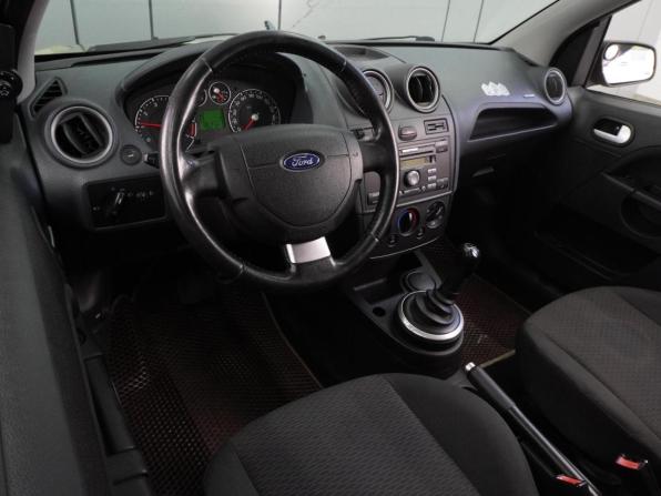 Ford Fiesta Mk5 с пробегом 2007 года, цена 399 000 рублей, 144077 км, хэтчбек, Автокод Объявления