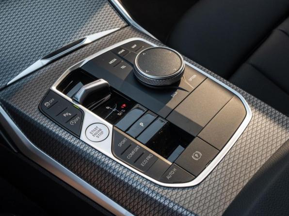 BMW 3 серии VII (G2x) Рестайлинг 2 с пробегом 2025 года, цена 6 200 000 рублей, 3128 км, седан, Автокод Объявления