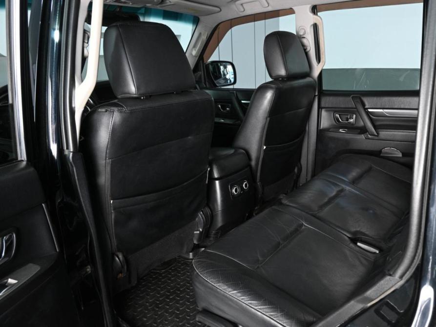 Mitsubishi Pajero IV Рестайлинг 1 Ростов-на-Дону  - изображение 11