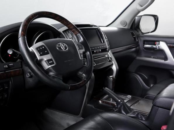 Toyota Land Cruiser 200 Series Рестайлинг 1 с пробегом 2013 года, цена 4 199 000 рублей, 191995 км, внедорожник, Автокод Объявления