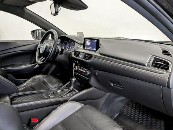 Mazda 6 III (GJ) Рестайлинг с пробегом 2017 года, цена 1 790 000 рублей, 193558 км, седан, Автокод Объявления