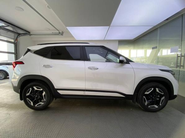 Kia Seltos I Рестайлинг с пробегом 2024 года, цена 2 520 000 рублей, 29419 км, внедорожник, Автокод Объявления