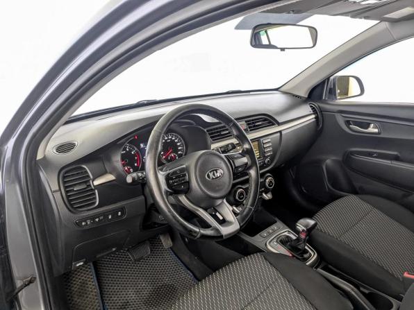 Kia Rio IV с пробегом 2018 года, цена 1 375 000 рублей, 129830 км, хэтчбек, Автокод Объявления