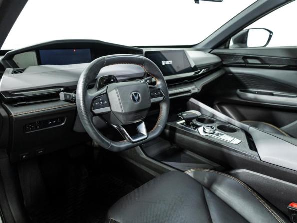 Changan UNI-V I с пробегом 2023 года, цена 2 189 000 рублей, 47539 км, лифтбек, Автокод Объявления